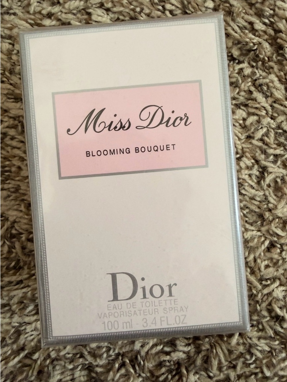 Dior Miss Dior Blooming Bouquet - Soft Pink & White Box